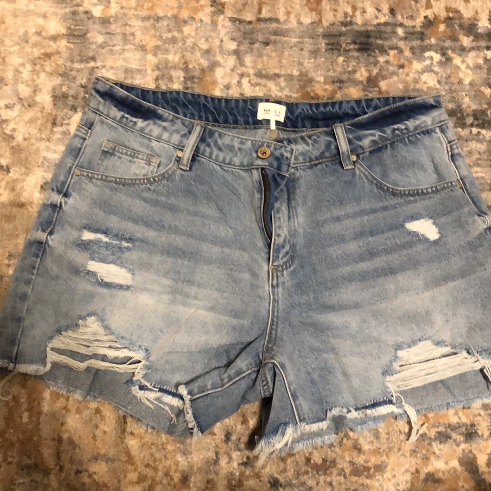 Cut off shorts. Special A. Size 1X. Never worn.